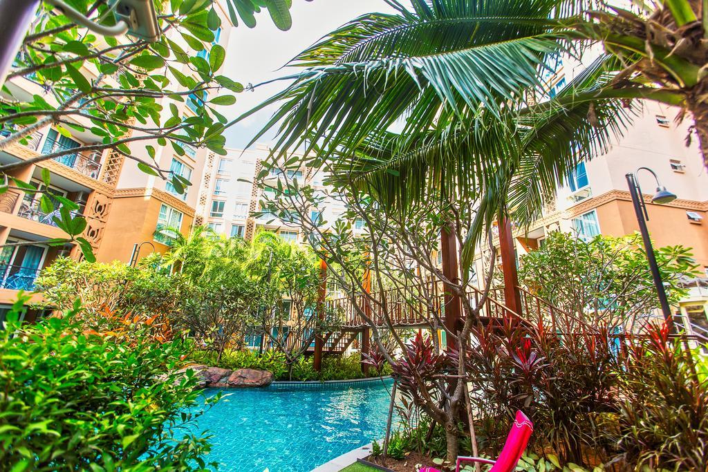Atlantis Residence Jomtien Beach Exteriör bild