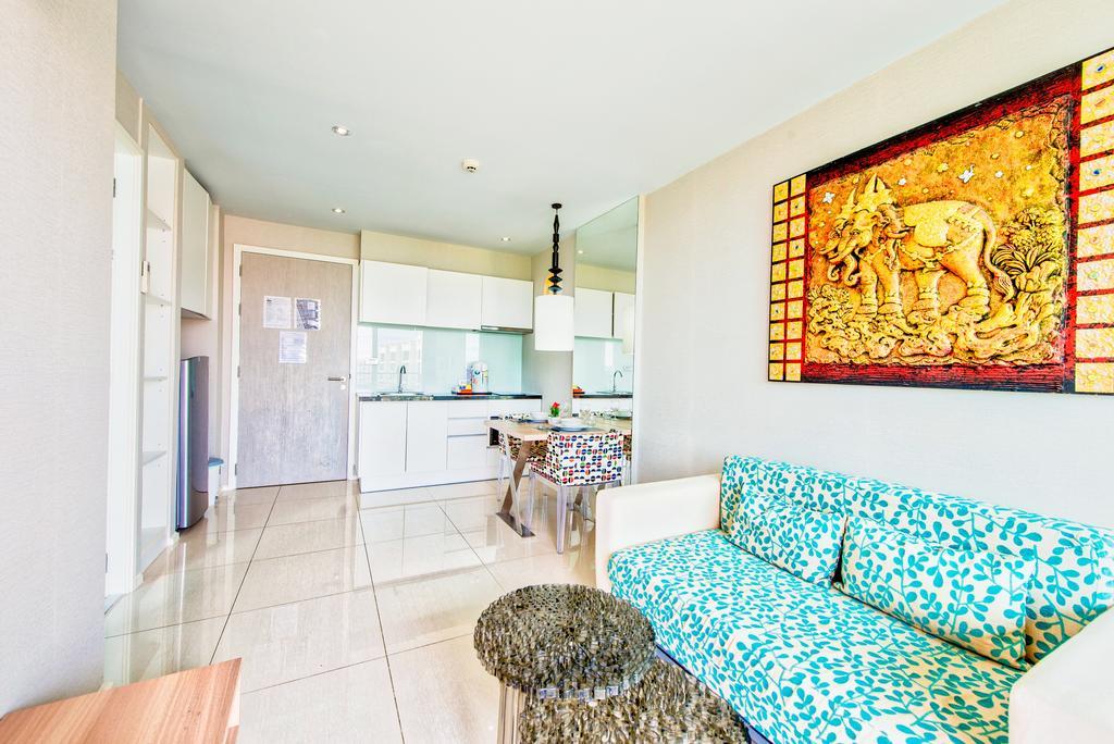 Atlantis Residence Jomtien Beach Exteriör bild